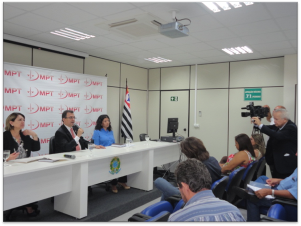 Encontro com a imprensa